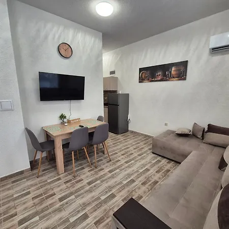 студио лазур * بوموري